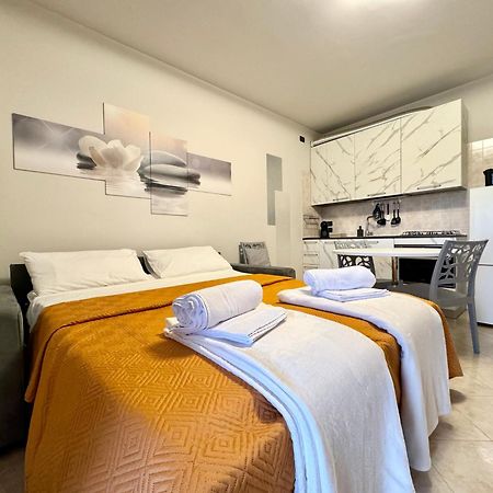 Dimora Nicola A Due Passi Dal Lago Sirmione Esterno foto
