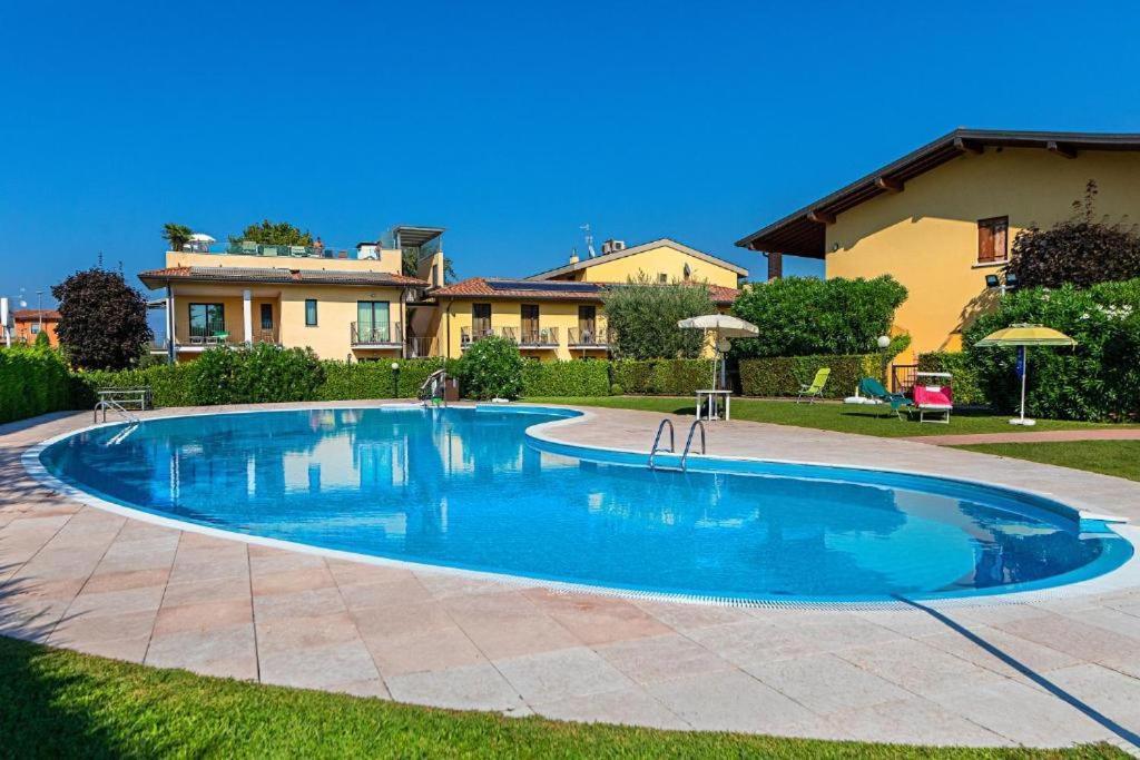 Dimora Nicola A Due Passi Dal Lago Sirmione Esterno foto